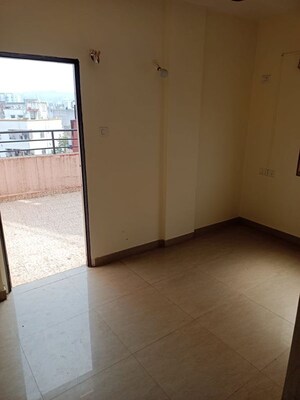 Room in 2 BHK Apartment at Madhuvishwa CHS, Bavdhan – for Rent