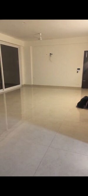 Room in 4 BHK Apartment at Preet Colony – for Sale