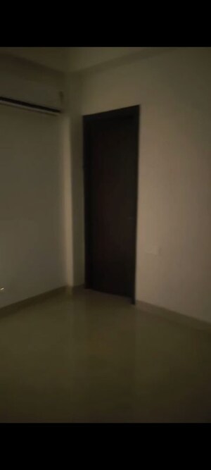 Room in 4 BHK Apartment at Preet Colony – for Sale
