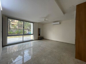 Room in 3 BHK Apartment at Jubilee Hills – for Rent