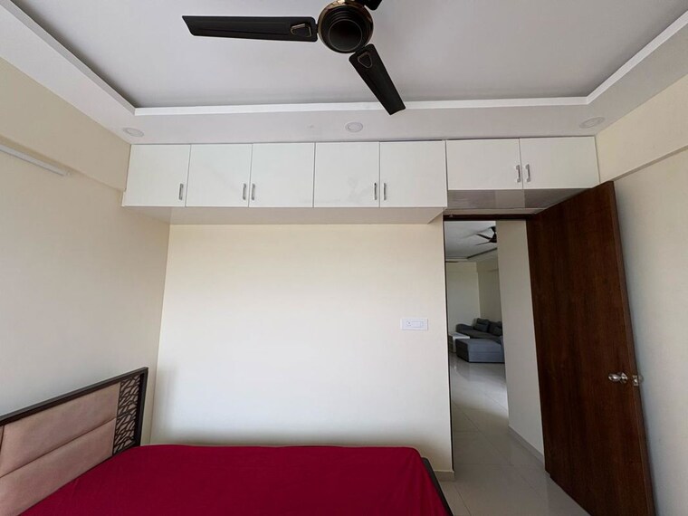 Room, sbr-keerthi 2 Bedroom 1167 Sq.Ft. Apartment In Old Madras Road Bangalore 10403813