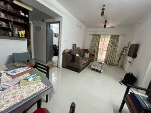 Team Area in 2 BHK Apartment at Ghantali CHS, Naupada – for Rent