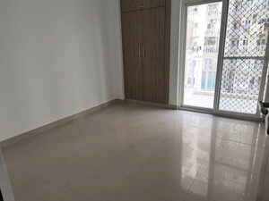 Room in 3 BHK Apartment at Fusion Homes, Tech Zone 4 Greater Noida – for Sale