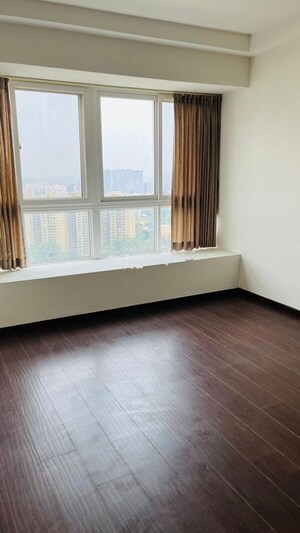 Room in 3 BHK Apartment at L&T Raintree Boulevard, Hebbal – for Rent