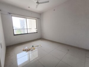 Room in 2 BHK Apartment at Godrej Elements, Hinjewadi – for Rent