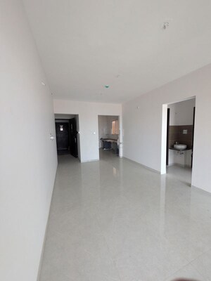 Room in 3 BHK Apartment at PK Hillcrest, Pimple Saudagar – for Rent