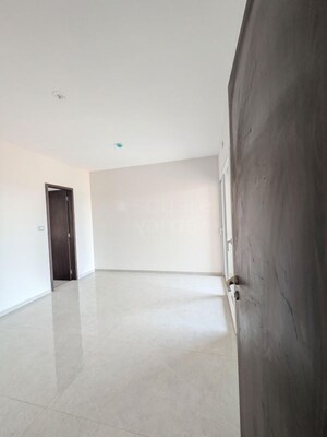 Room in 3 BHK Apartment at PK Hillcrest, Pimple Saudagar – for Rent