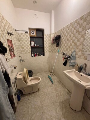 Attached Bathroom in 2 BHK Builder Floor at Mayfield Garden – for Rent