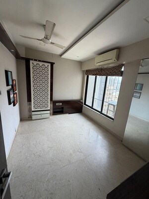 Room in 2 BHK Apartment at Amrut Apartment	Matunga East, Matunga East – for Rent