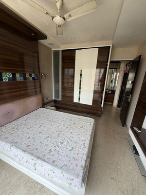 Bedroom in 2 BHK Apartment at Amrut Apartment	Matunga East, Matunga East – for Rent