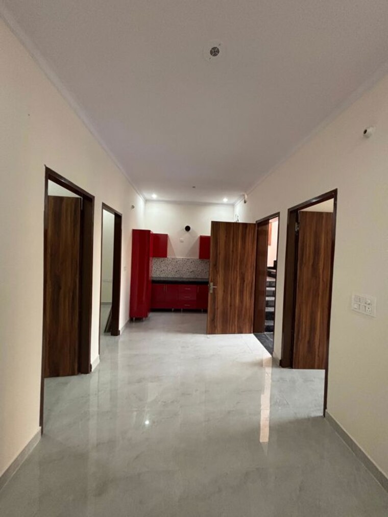 Room, kharar mohali road 6+ Bedroom 112 Sq.Yd. Independent House In Kharar Mohali Road Kharar 10403899