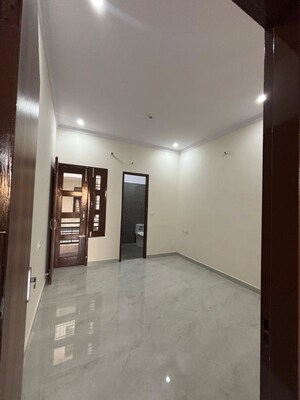 Room in 6+ BHK Independent House at Kharar Mohali Road – for Sale