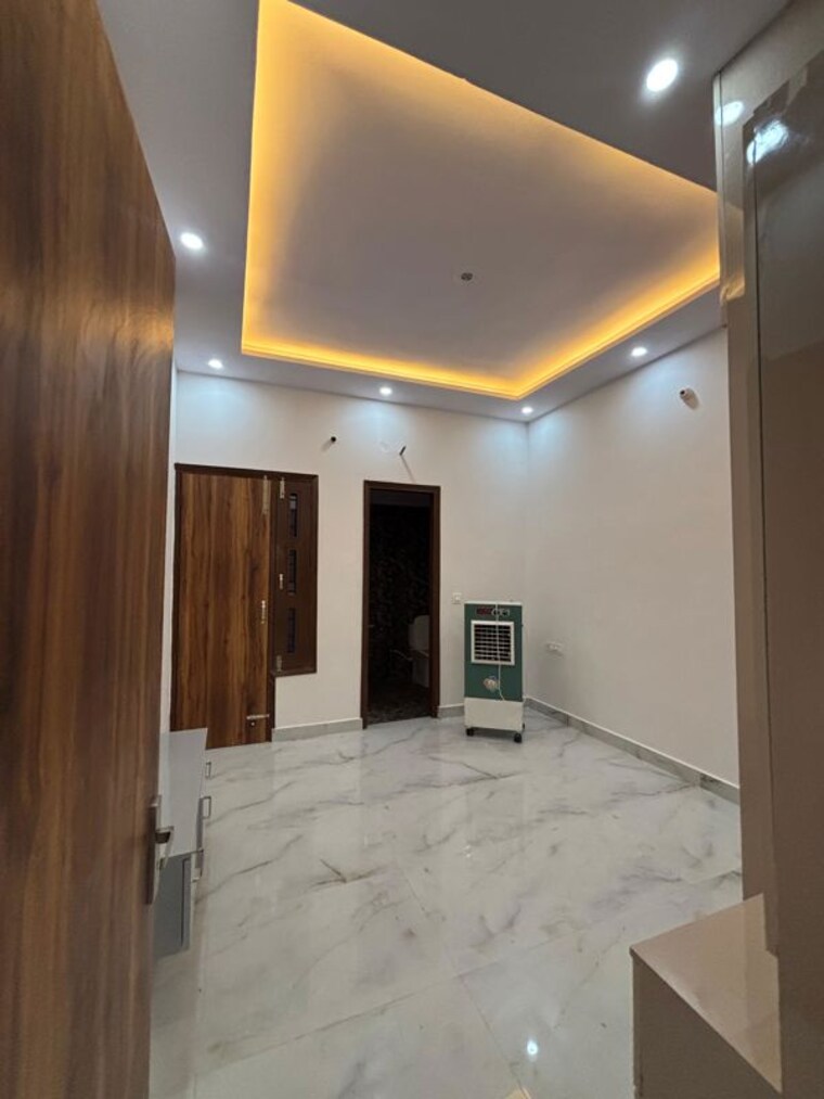 Room, kharar mohali road 6+ Bedroom 112 Sq.Yd. Independent House In Kharar Mohali Road Kharar 10403899