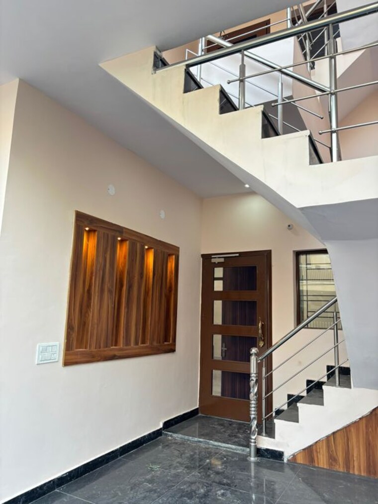 undefined, kharar mohali road 6+ Bedroom 112 Sq.Yd. Independent House In Kharar Mohali Road Kharar 10403899