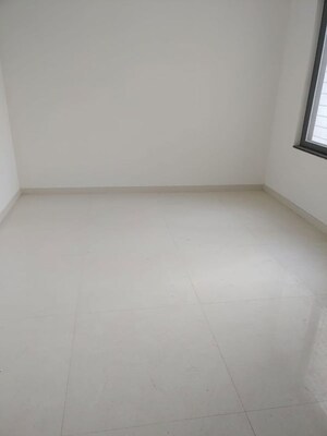 Room in 2 BHK Apartment at Rohan Madhuban, Bavdhan – for Rent