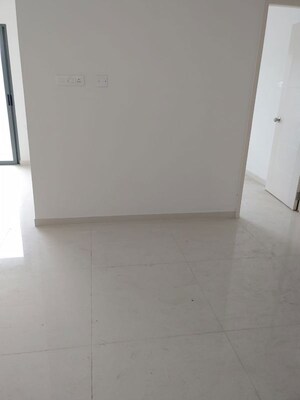 Room in 2 BHK Apartment at Rohan Madhuban, Bavdhan – for Rent