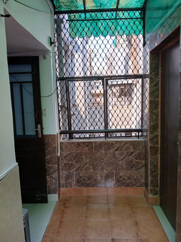 2 BHK + Pooja Room Builder Floor For Rent in Sector 14 Dwarka