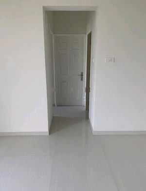 Room in 1 BHK Apartment at Vijay Orovia, Ghodbunder Road – for Rent