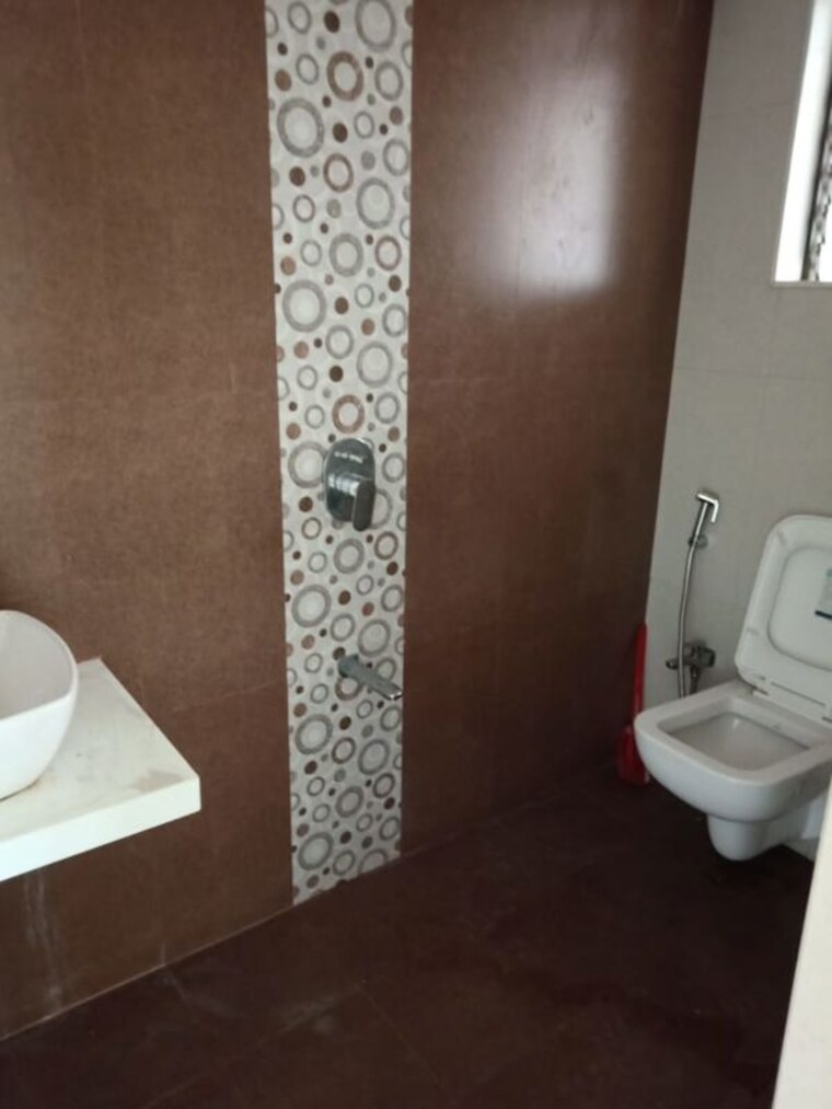 Bathroom, harmony-horizons 2 Bedroom 750 Sq.Ft. Apartment In Ghodbunder Road Thane 10403952