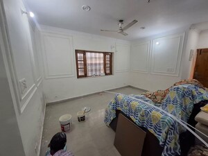 Bedroom in 3 BHK Builder Floor at Dalanwala – for Rent