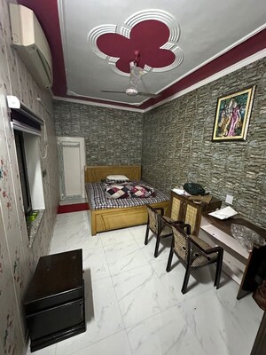 Team Area in 3 BHK Independent House at Dharampur – for Rent