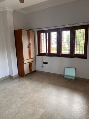 1 BHK Builder Floor For Rent in Jakhan