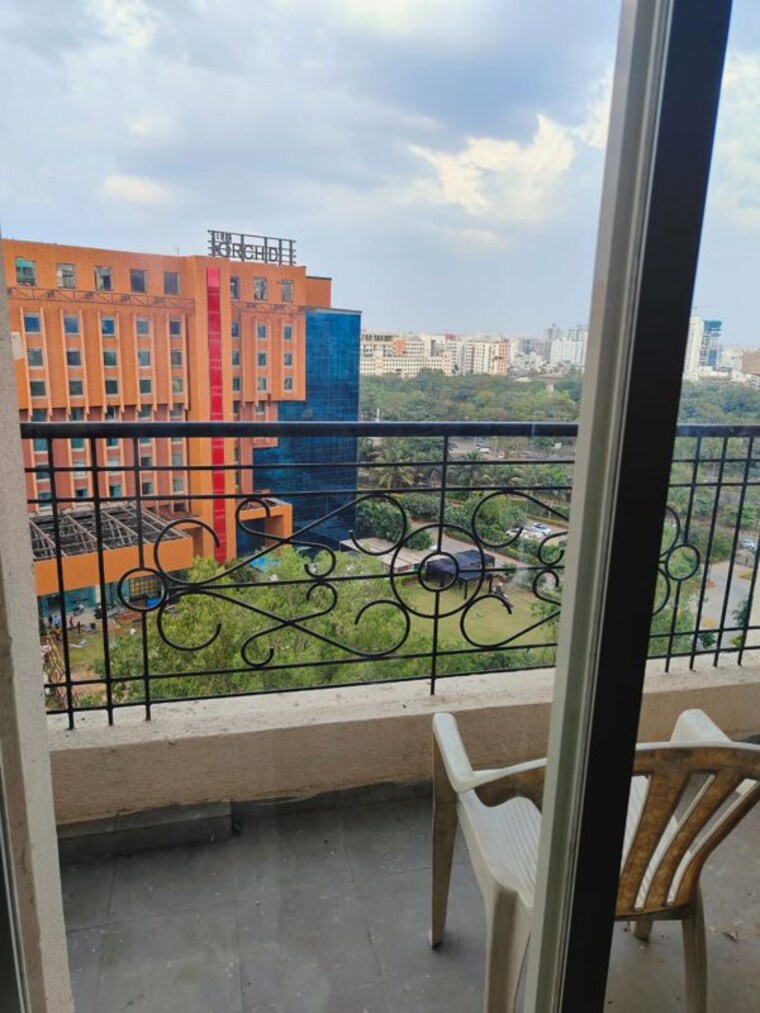 Balcony, puraniks-aldea-espanola-phase-5 2 Bedroom 1000 Sq.Ft. Apartment In Baner Pune 10404047