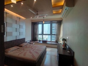 Bedroom in 3 BHK Apartment at Oberoi Exquisite Goregaon, Goregaon East – for Rent