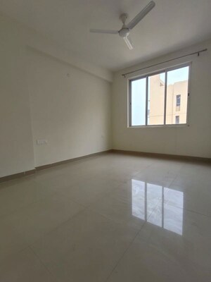 Room in 3 BHK Apartment at Sare New Launch, Sector 92 – for Sale