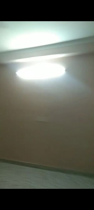 Room in 1 BHK Builder Floor at Vasant Kunj – for Rent