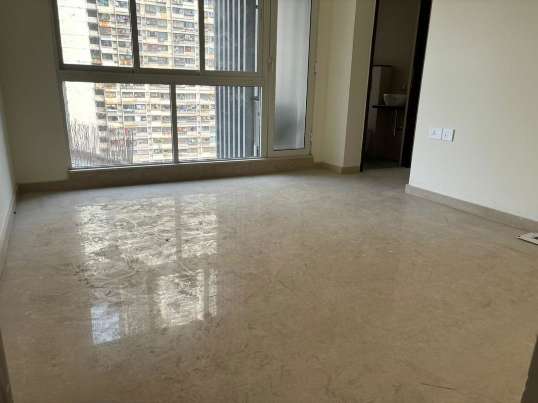 2 BHK Apartment For Sale in Omkar Signet