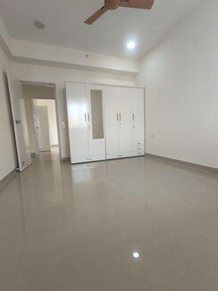 4 BHK + Servant Room Apartment For Sale in Sare olympia