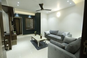 Living Room in 1 BHK Builder Floor at DLF Atria, Dlf Phase ii – for Rent
