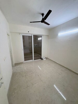 2 BHK Apartment For Rent in Signature The Millennia 3, Sector 37d