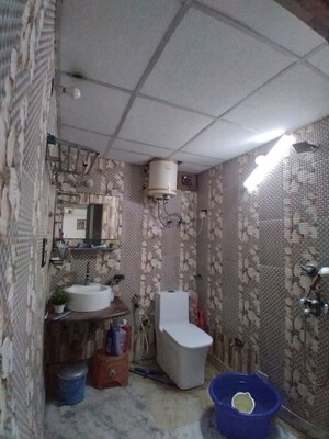 Bathroom in 1 BHK Apartment at Malviya Nagar – for Rent