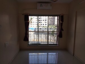Room in 2 BHK Apartment at Andheri West – for Sale