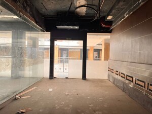  Showroom – Exterior View View at Dhoot Silver Spring West, Beliaghata - for Rent
