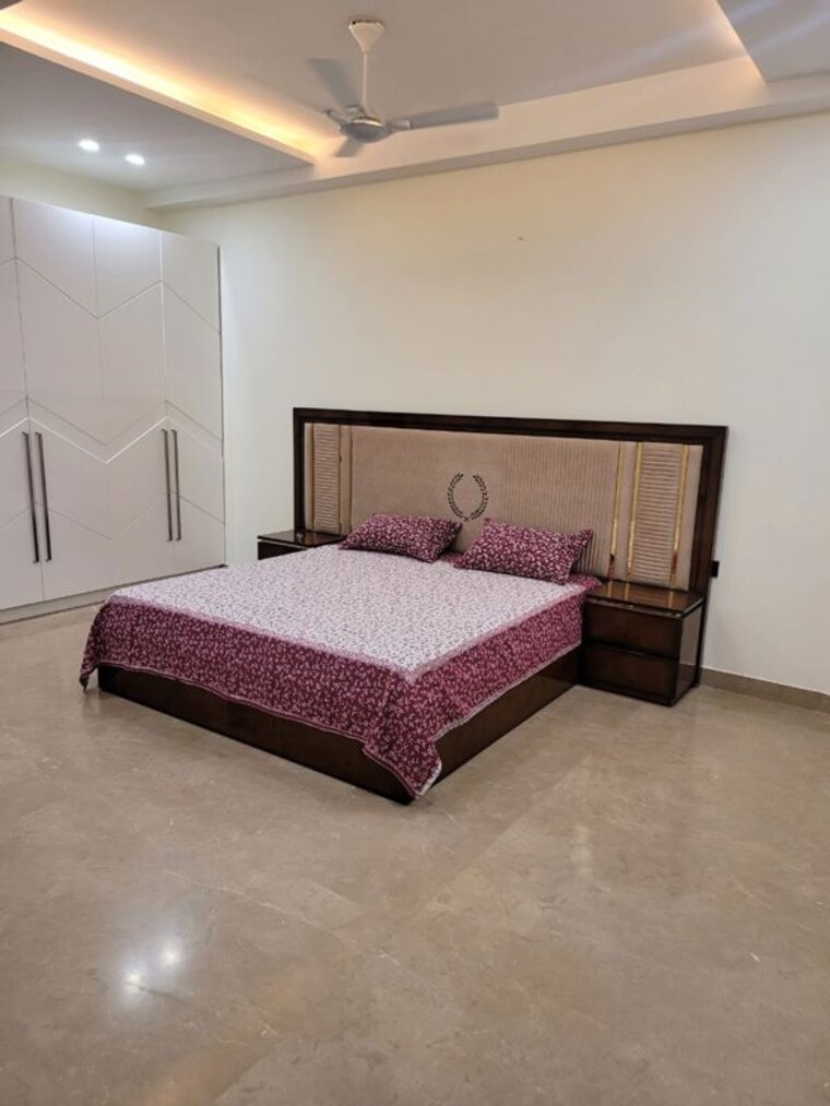 Bedroom, dlf-royale-residences 4 Bedroom 3600 Sq.Ft. Builder Floor In Dlf Phase I Gurgaon 10404278