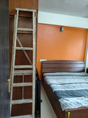 Bedroom in 2 BHK Apartment at Sindhi Society, Chembur – for Rent