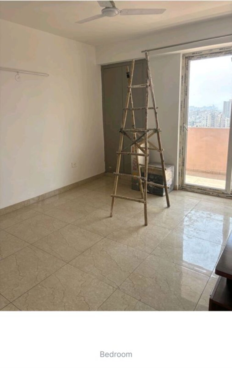 Room, sector 82 3 Bedroom 1700 Sq.Ft. Apartment In Sector 82 Noida 10404399