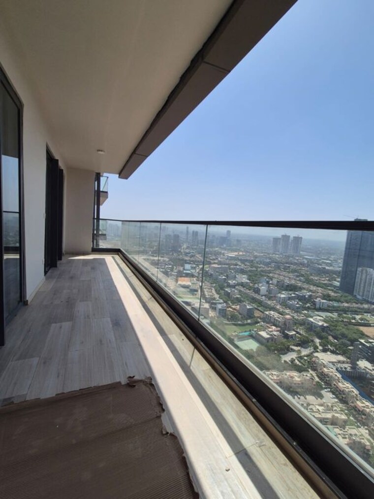 Balcony, m3m-heights 3 Bedroom 1828 Sq.Ft. Apartment In Sector 65 Gurgaon 10404506