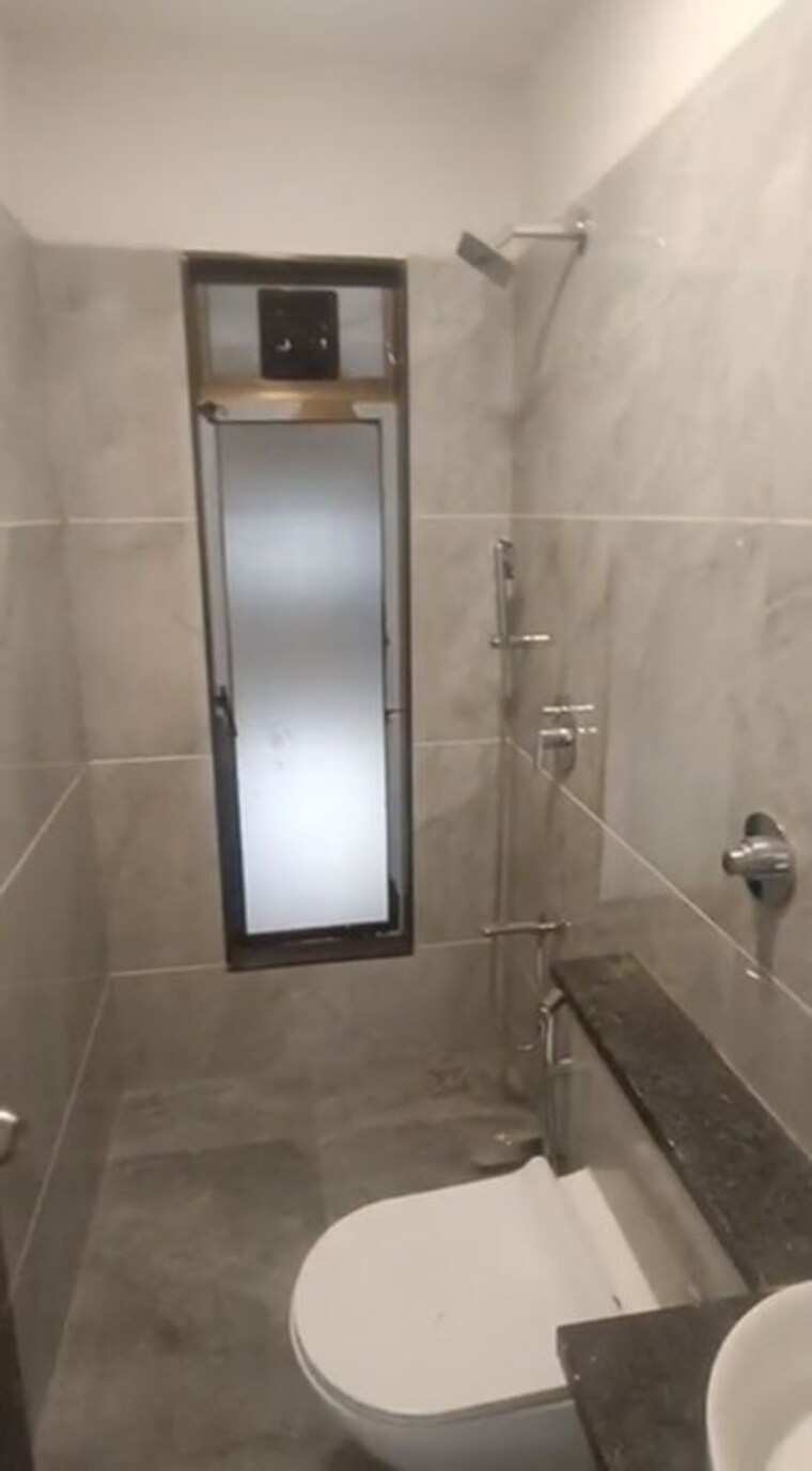 Bathroom, shubham-trident 3 Bedroom 1000 Sq.Ft. Apartment In Chembur Mumbai 10404491