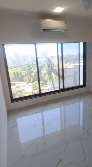 Bedroom in 3 BHK Apartment at Shubham Trident, Chembur – for Rent