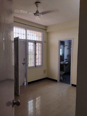 Room in 3 BHK Apartment at Sector 11 Dwarka – for Rent