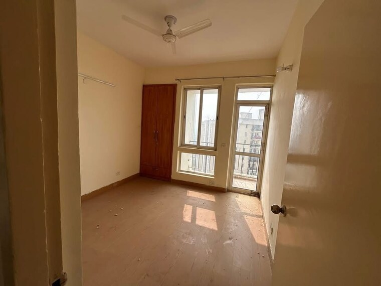 Room, jaypee-green-wish-town-klassic 4 Bedroom 2200 Sq.Ft. Apartment In Sector 134 Noida 10404555