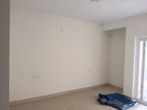 Room in 3 BHK Apartment at Pardos Okas Residency, Sushant Golf City – for Rent