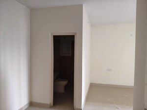 Room in 3 BHK Apartment at Pardos Okas Residency, Sushant Golf City – for Rent