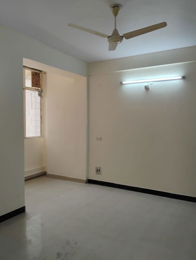 Room, dwarka 4 Bedroom 1550 Sq.Ft. Apartment In Dwarka Delhi 10404563