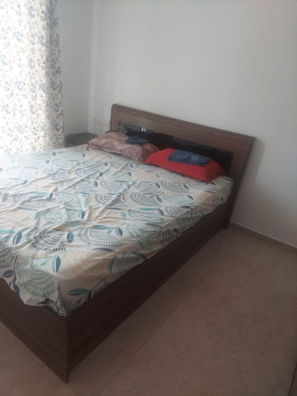2 BHK Apartment For Rent in JP Decks