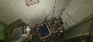   Shop at Khari Baoli – for Sale